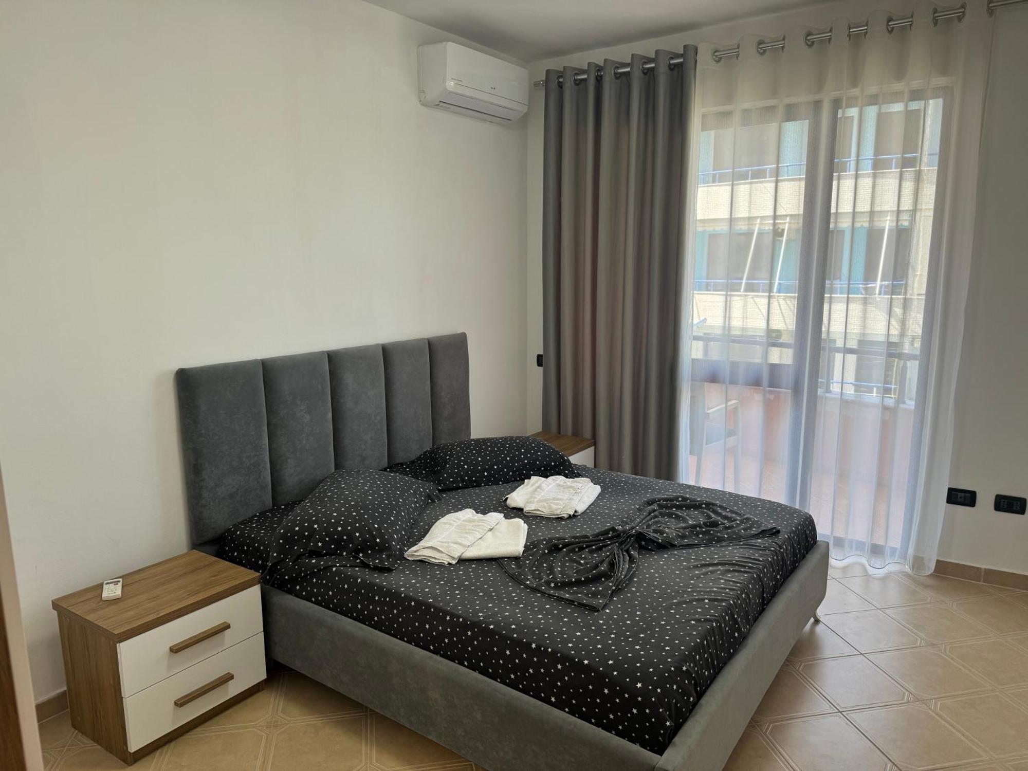 Orkidea Apartments Golem  Luaran gambar