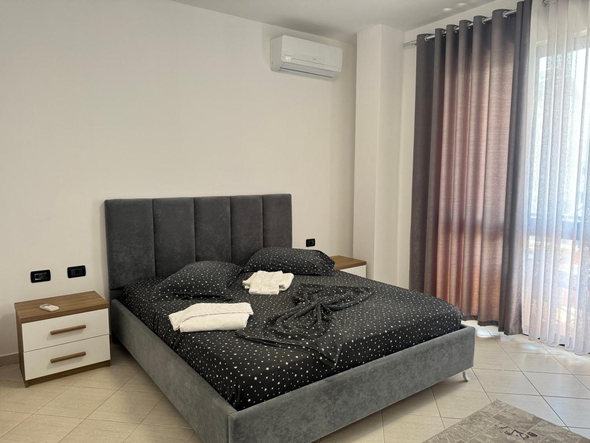 Orkidea Apartments Golem  Luaran gambar